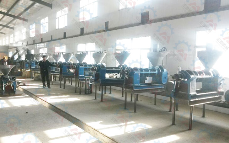 宜春20噸大豆壓榨設備15噸連續(xù)精煉油設備